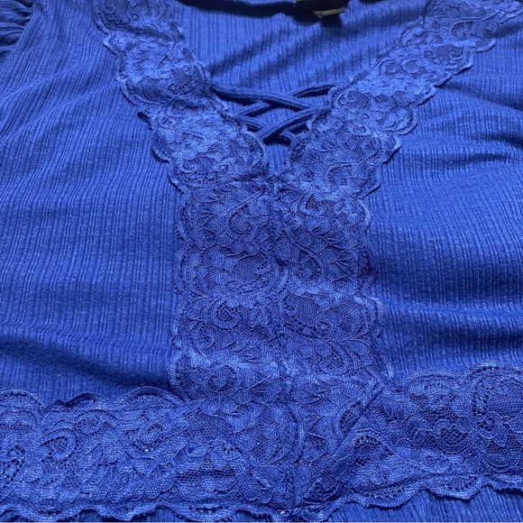 Torrid Womens Shirt 2 Blue Short Sleeve Lace Trim Stretch Pullover - Picture 6 of 6